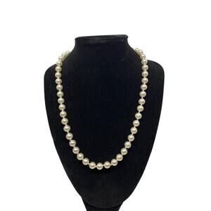 VTG Jewelry Single Strand Ivory Quiet Lux Faux Pearl Necklace 18" Lock Clasp